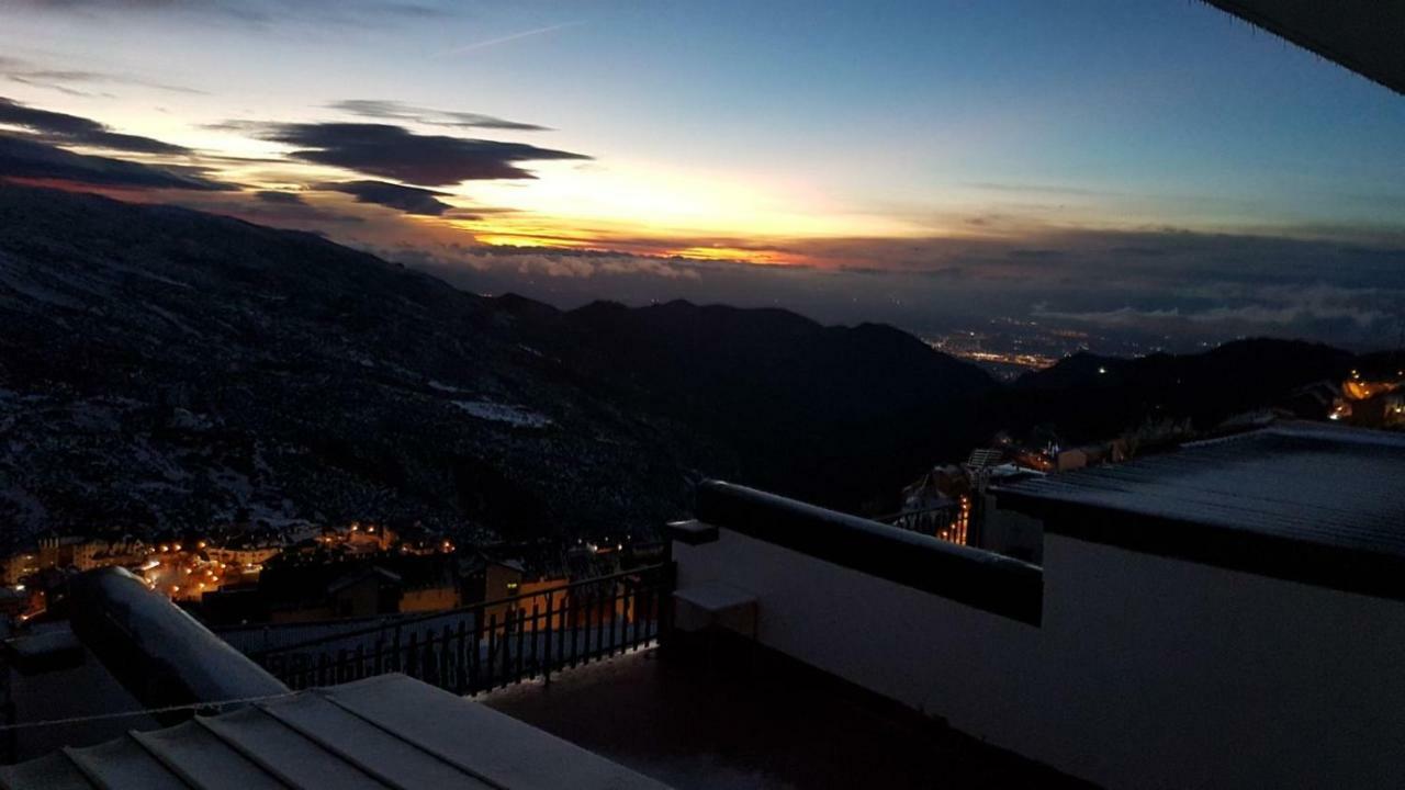 Duplex En Edificio Ginebra Lägenhet Sierra Nevada Exteriör bild
