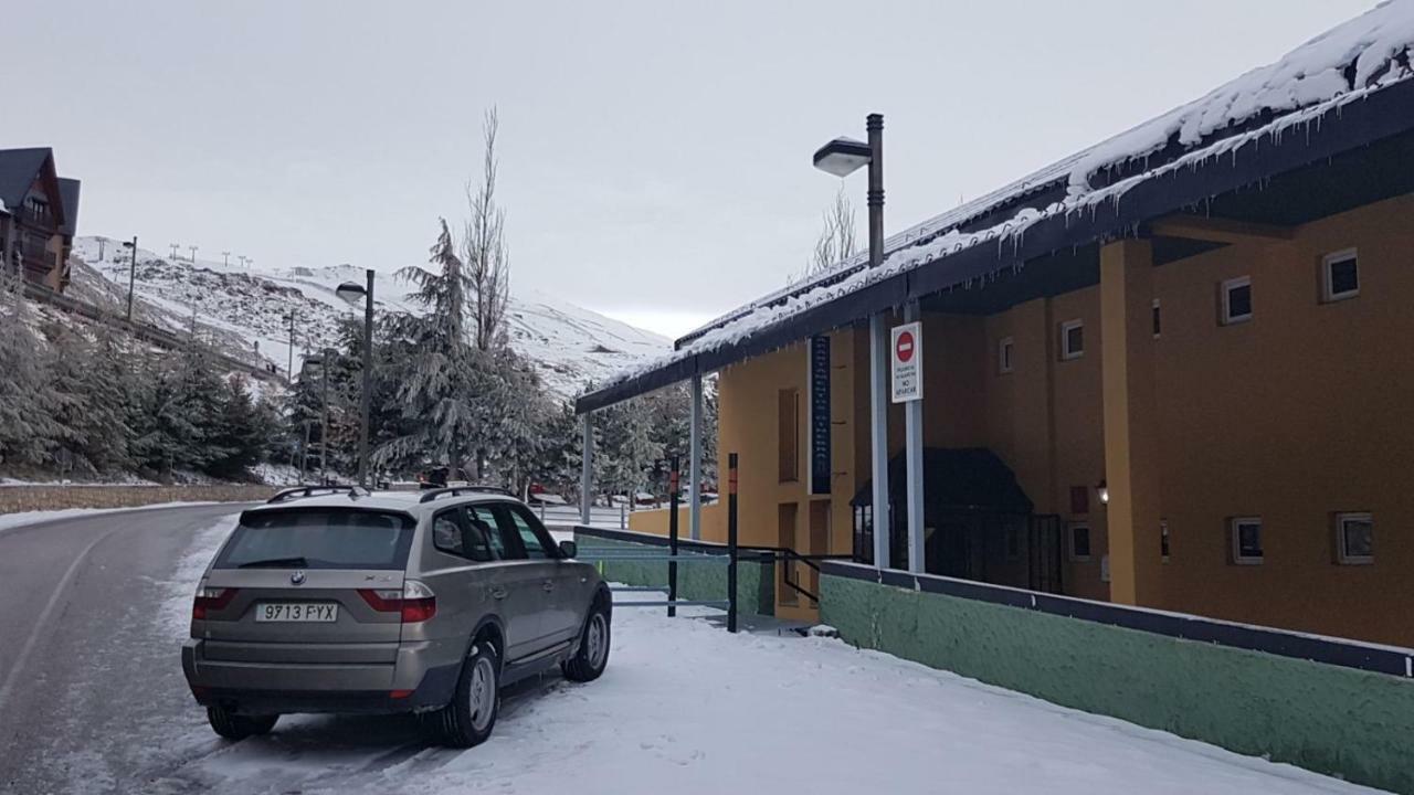 Duplex En Edificio Ginebra Lägenhet Sierra Nevada Exteriör bild